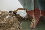 Blockade des Suezkanals  Wie Sie den Schiffsstau live verfolgen können